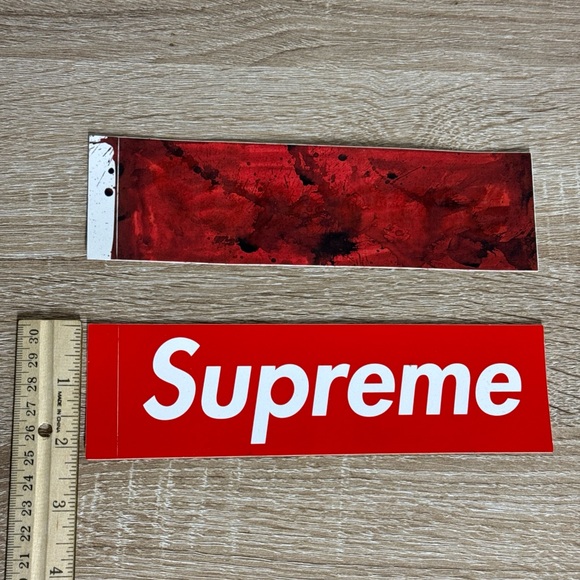Supreme Ralph Steadman Box Logo Sticker SS22 100% Authentic + 1 Base Sticker - Picture 3 of 4